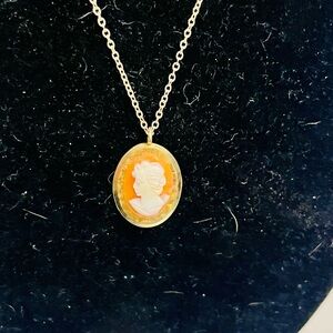 Vintage Krementz Shell Cameo Necklace – Gold Filled – 18”